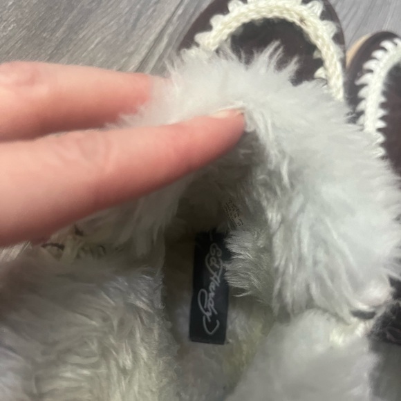 Ed Hardy Love Kills Moccasin Style Boots with Soft Sole Brown with Fur Size 7 - Picture 2 of 10